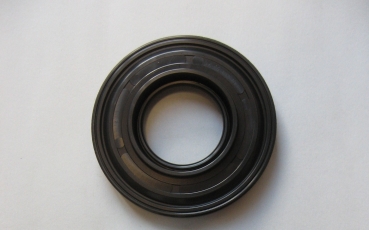 oil seal wheel Mitsubishi Canter MB308933